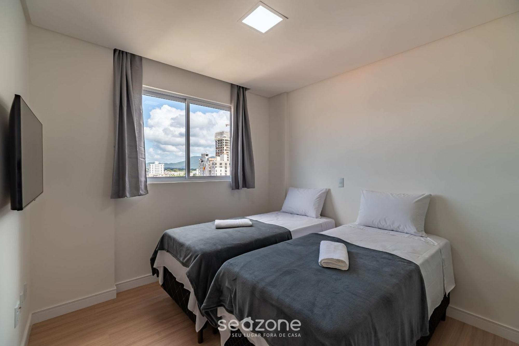 Apartamento Cii - A 900m Da Em
